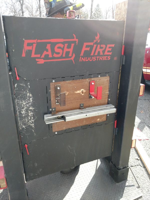 flash_fire_industries_forcing_doors.jpg